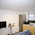아파트 Casa Leo *